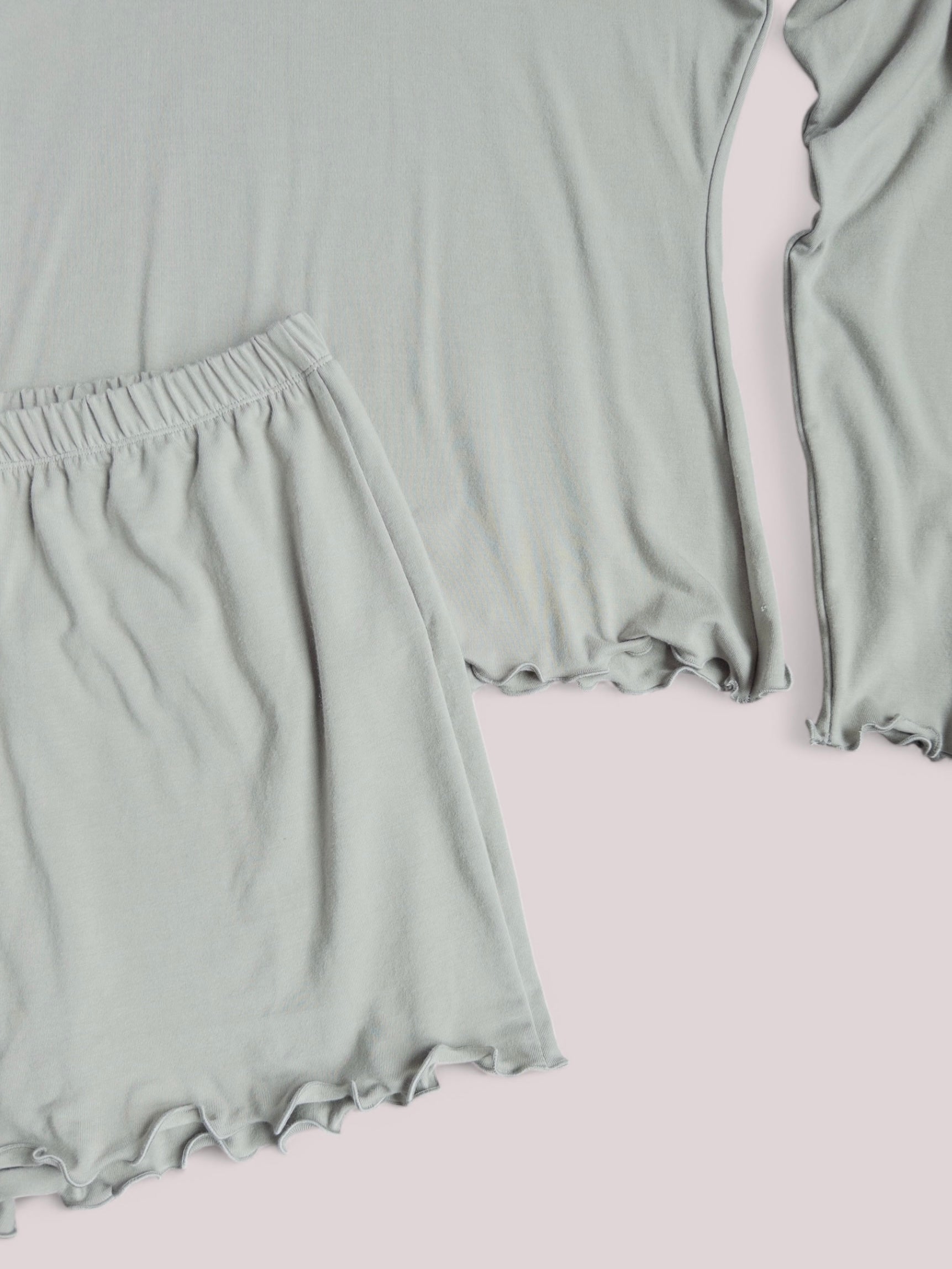 Ladies Ruffle Lounge Set